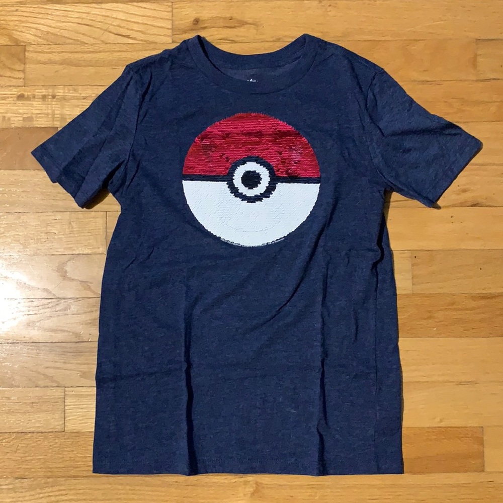 Pokémon Flip T-shirt- Size L